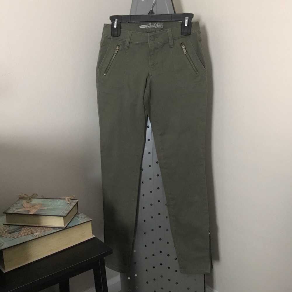 🌸 3/$20 Old Navy Rock Star Skinny Pants Size 2